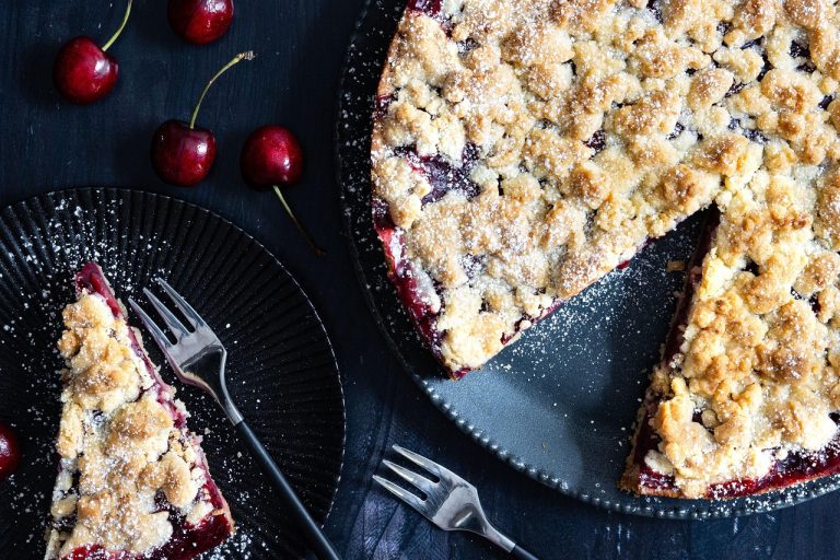 Prăjitură cu vișine: rețetă, ingrediente, proces de preparare